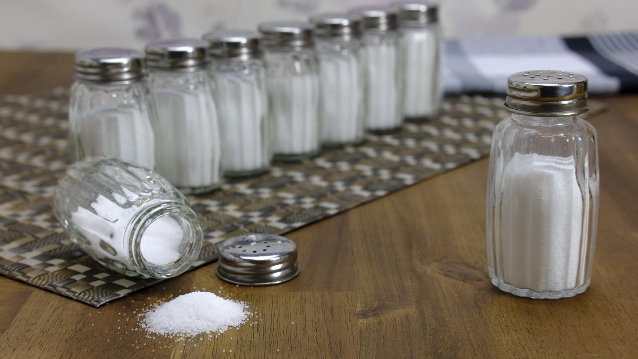 Is Your Salt 'Dead'? Why You Should Switch to These 4 Trace-Mineral Rich Alternatives