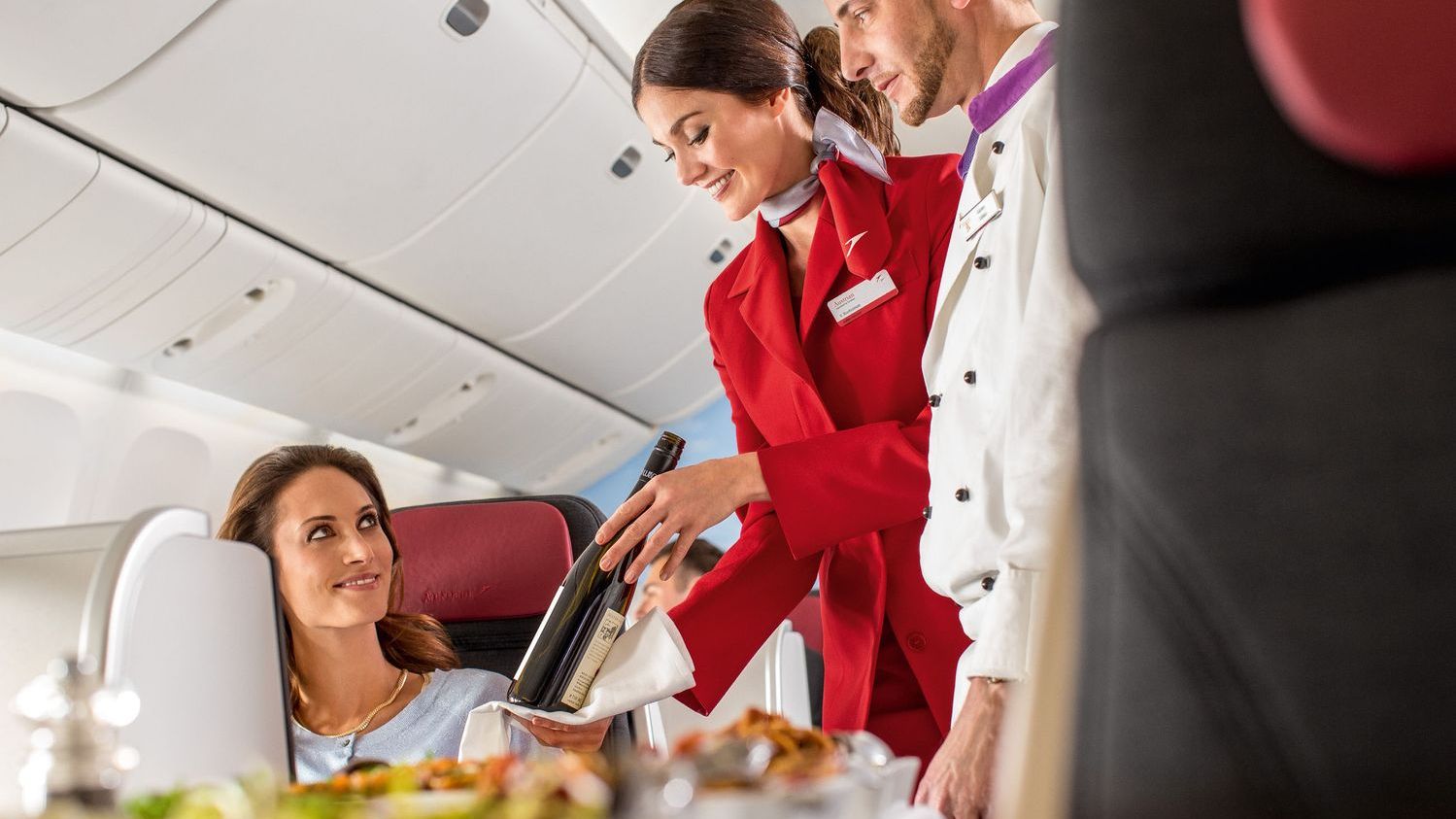 I've Been a Flight Attendant for 15 Years: 11 Food Habits "Old Money" Travelers Never Have