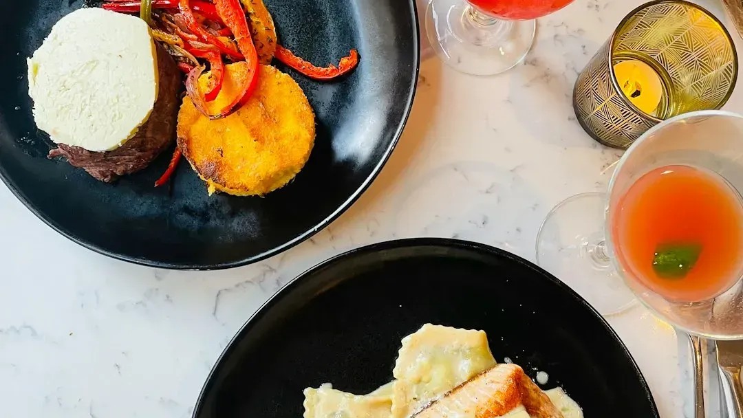 9 Subtle Signs a Diner Is an Amateur, According to Fine-Dining Staff