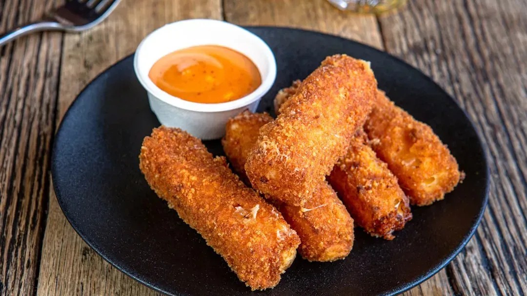 10 Popular Menu Items Chefs Admit They Never Order at a Steakhouse