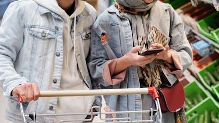 Here's What the Average American Eats on Social Security at 65