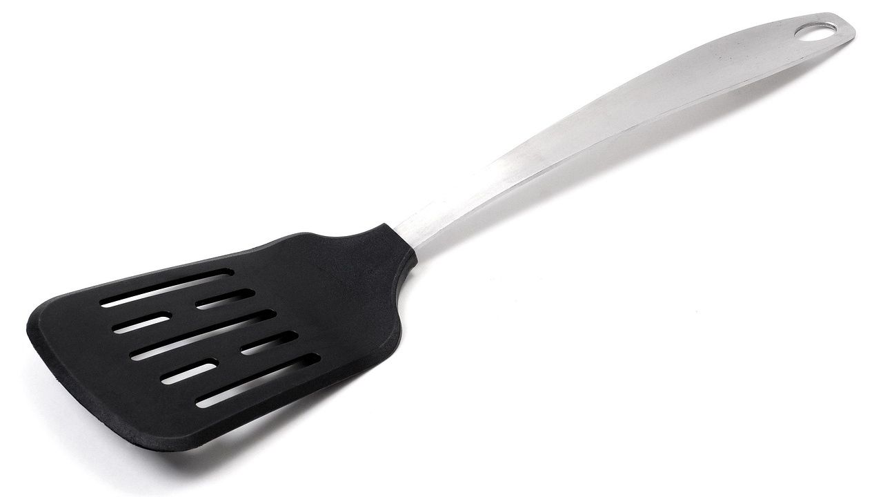 10 Kitchen Items Professional Chefs Say You Should Get Rid Of