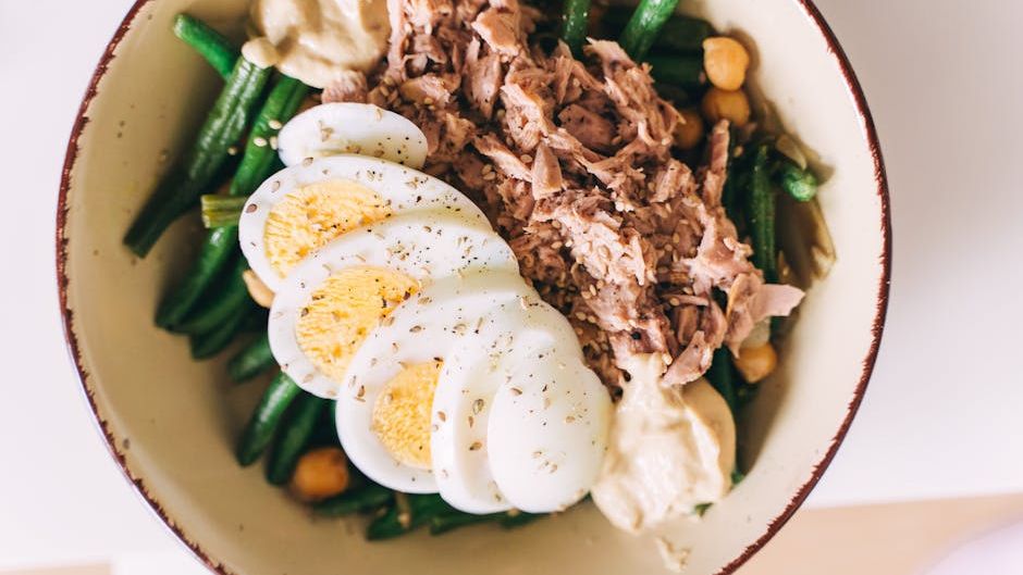 Why You're Not Losing Weight on a High-Protein Diet (It's Your "Fiber-to-Protein" Ratio)