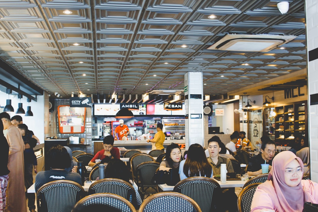 Resilient but restless: Fast casuals outpace industry as 2026 competition heats up