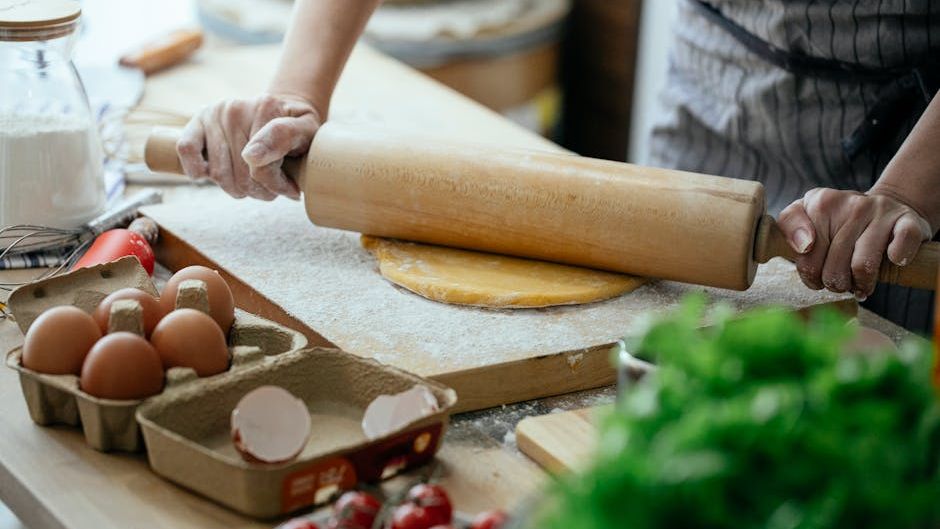 The 'Hostess Secret': 5 Things You Should Never Bring to a Dinner Party