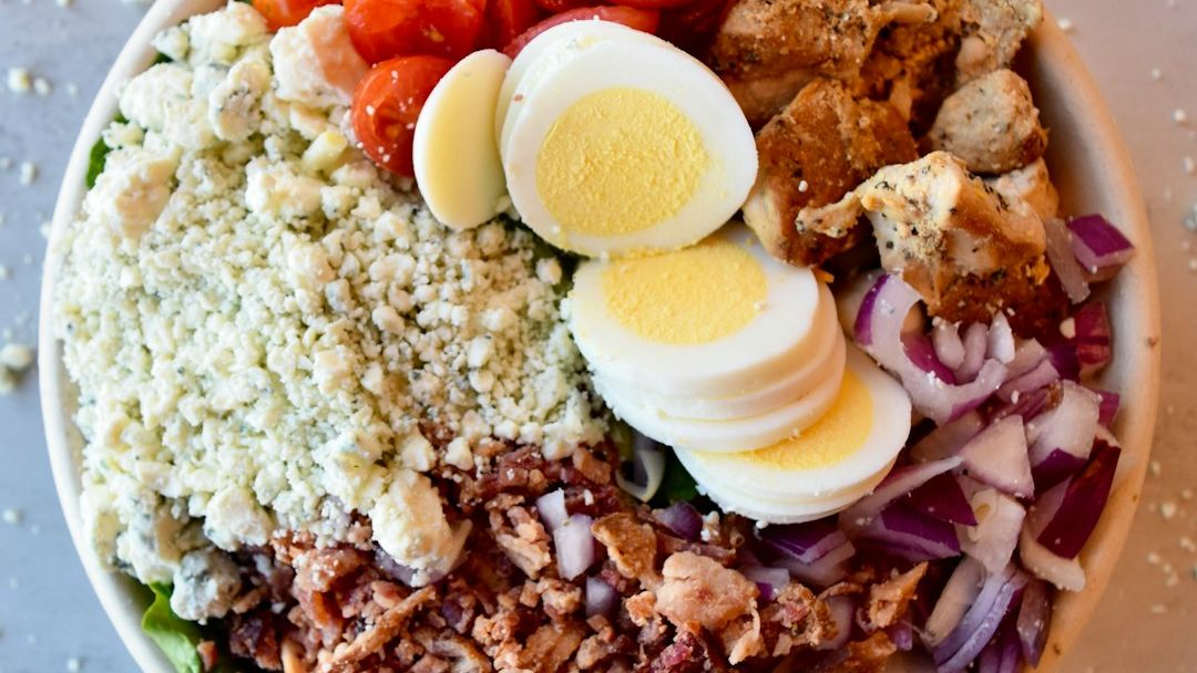 10 Fast Food Salads That Have More Calories Than a Big Mac