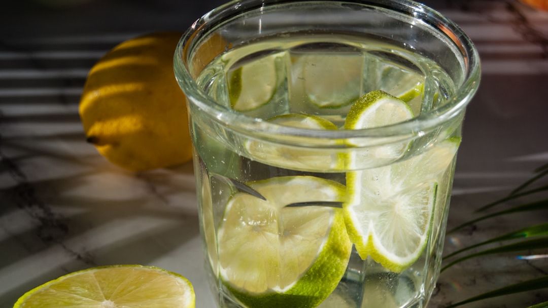 The 5-Minute Morning Drink That Flushes Liver Toxins Better Than Lemon Water