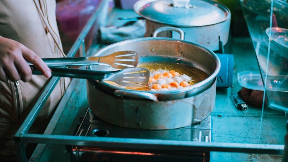 The "Longevity" Ranking: Which Cooking Oils Actually Survive High Heat?