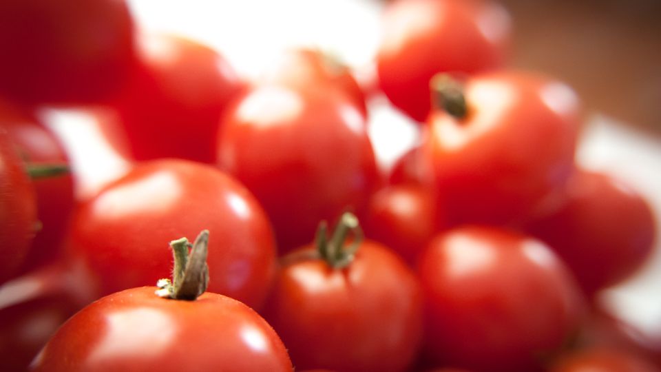 Joint Pain? These 6 'Healthy' Nightshades Might Be Fueling Your Inflammation