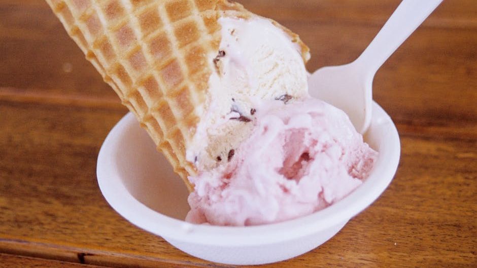 8 Forgotten Ice Cream Flavors That Defined Summer in the 1980s