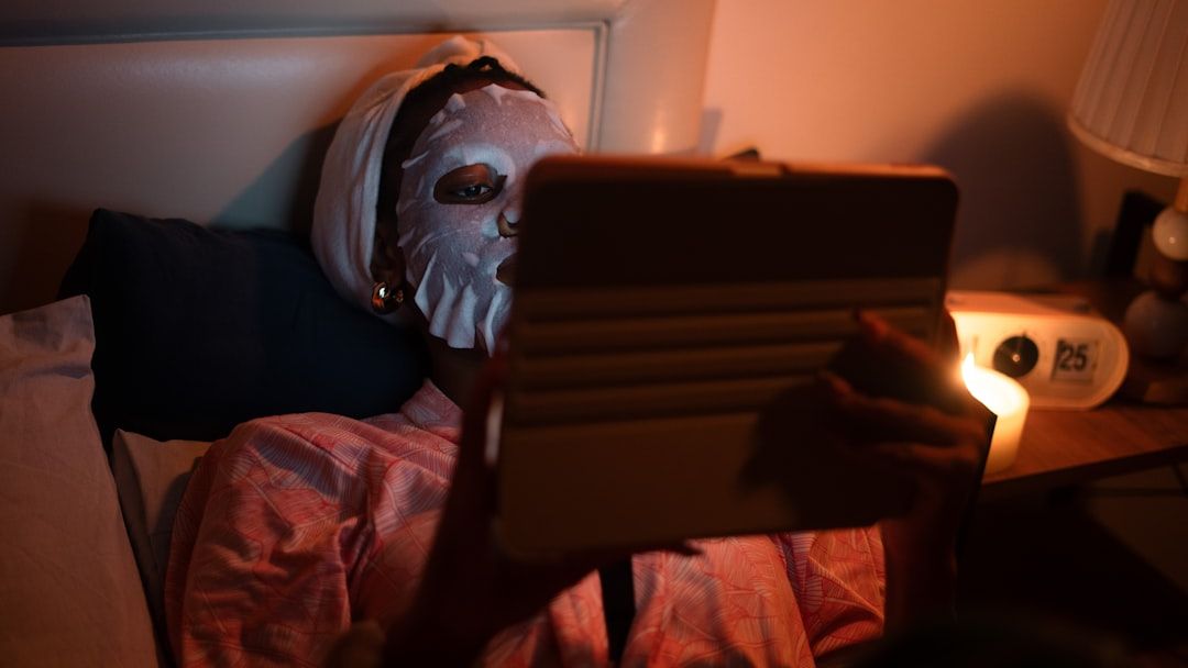 The 3-2-1 Rule: What to Eat Three Hours Before Bed to Wake Up with Flat Abs