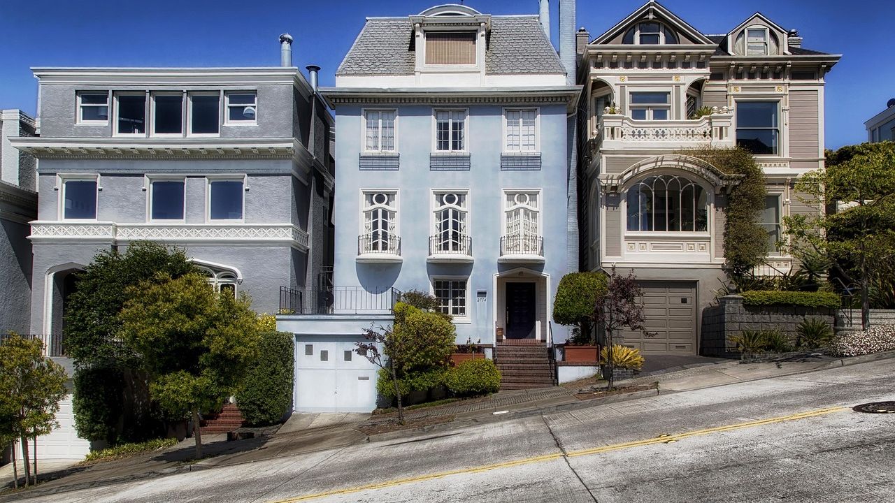 Lopez: Hollywood residents want more for their tax dollars. Councilman says he's trying