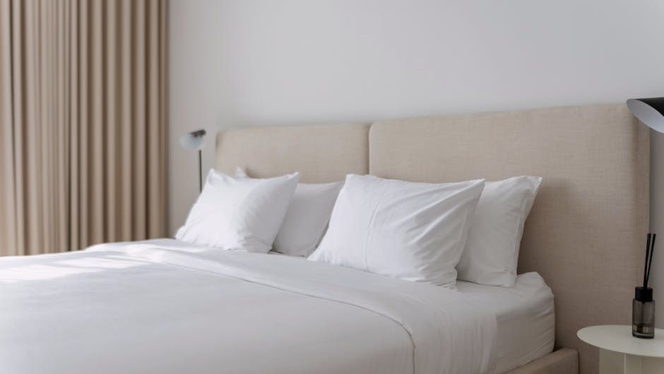 L.A. considers expanding Airbnb-style short-term vacation rentals