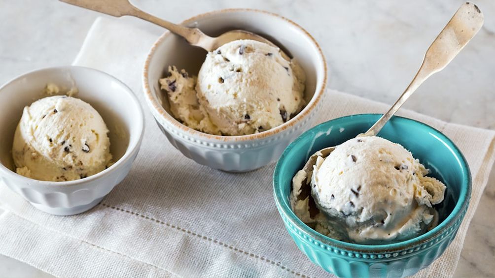 The 5 Comfort Foods Your Brain Turns to During a Breakup (And Why)