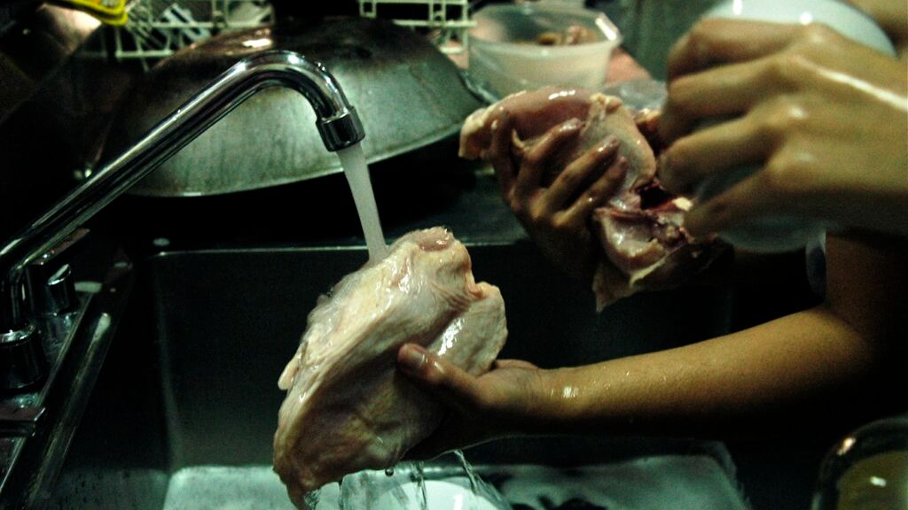 Why You Should Stop Rinsing Your Raw Poultry Immediately
