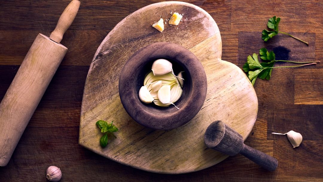 The "Dinner Party Effect": Why Food Always Tastes Better When Someone Else Makes It