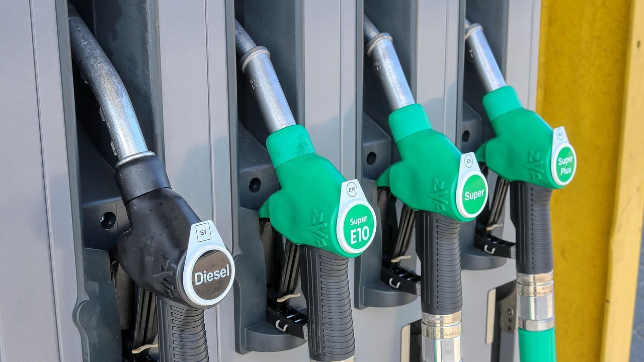 Florida gas prices surge 40 cents, setting new 4-year high: AAA