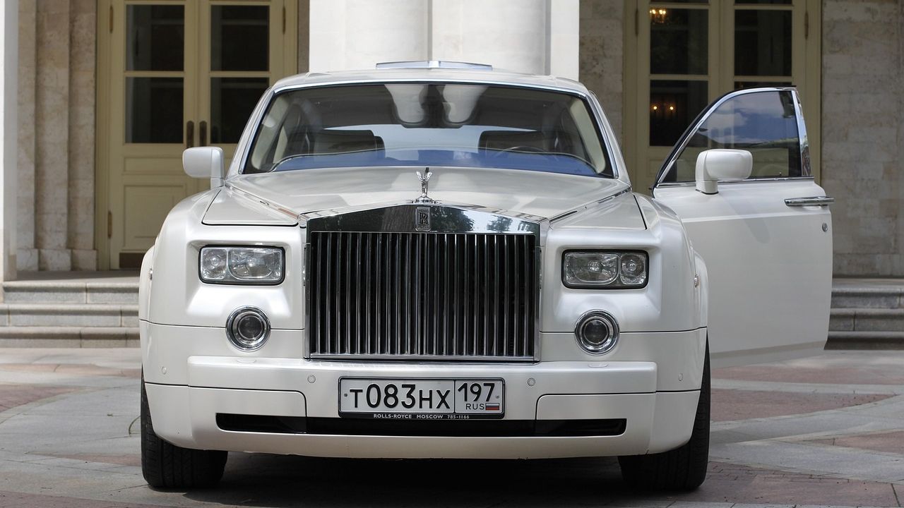 Ohio brothers who posed as Middle Eastern royalty receive lengthy sentence for $21M fraud scheme
