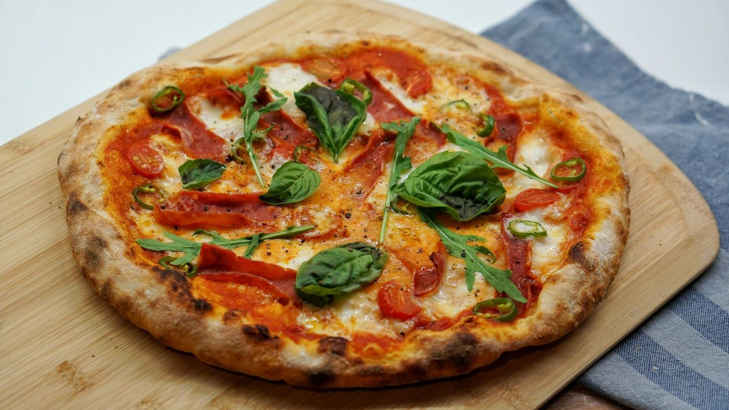 Margherita Pizza Leads Global Menus as Pizzerias Dominate European Markets