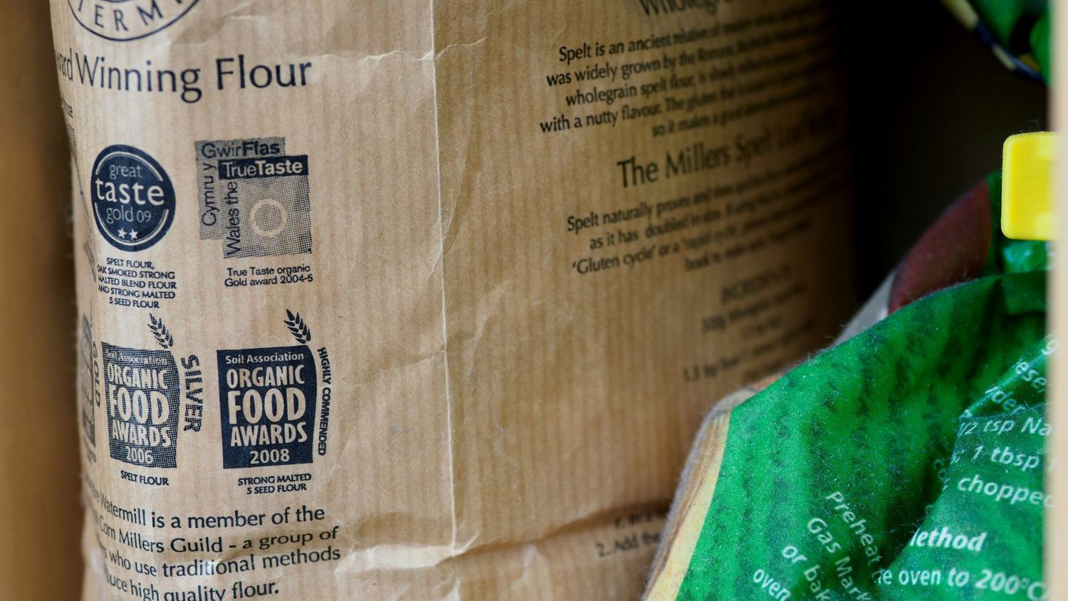 Will a Ban on Bromated Flour Change New York Bagels and Pizza?