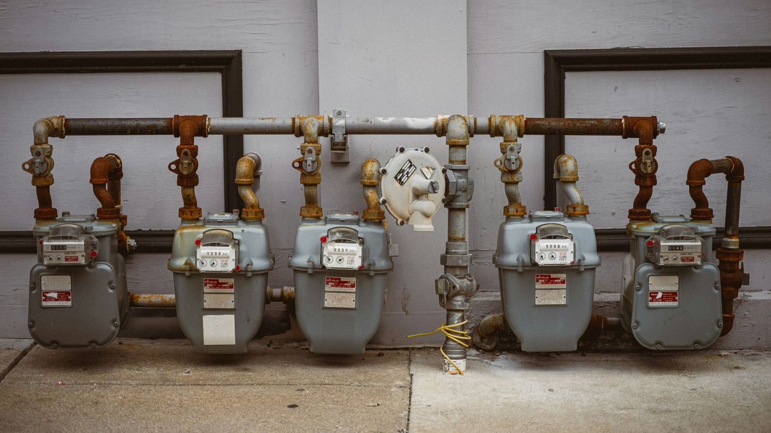 Home Gas Line Maintenance: Signs You Should Never Ignore