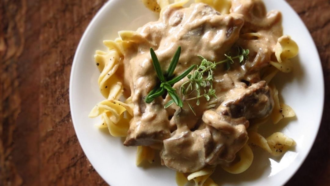 The 1950s Dinner Party: 6 Forgotten Recipes That Deserve a Comeback