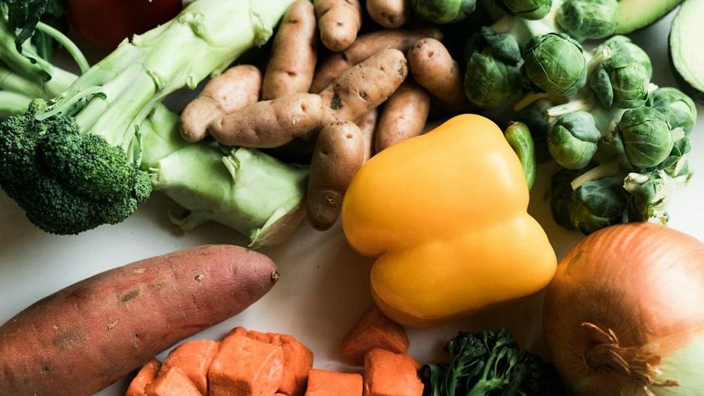Farmer's Market Strategy: 5 Things You Should Always Buy (and 3 to Skip)
