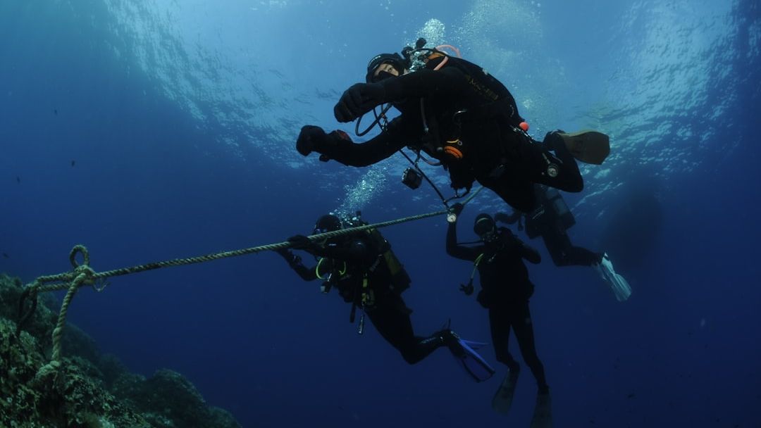 Last two bodies of Italian tourists trapped in Maldives ‘shark cave’ are recovered