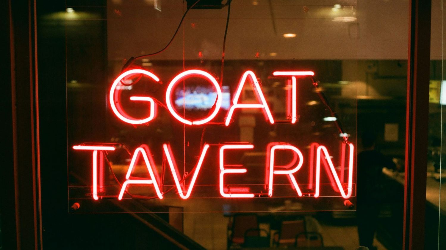 Sam Sianis, ‘Cheezborger’-Flipping Owner of Chicago’s Billy Goat Tavern, Dies at 91